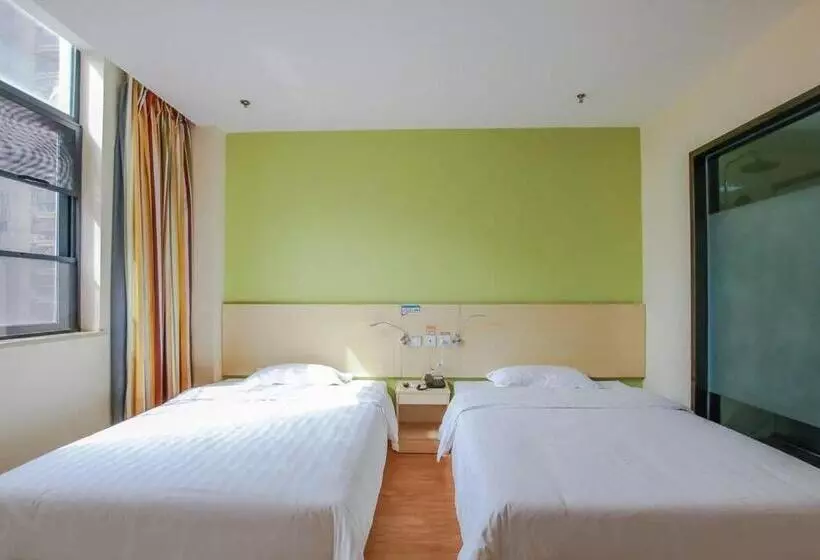 ホテル 7 Days Inn Wuhan Jiangxia Century Plaza Branch
