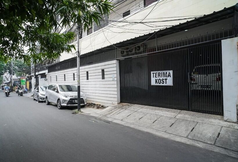 Szálloda Koolkost Near Universitas Binus