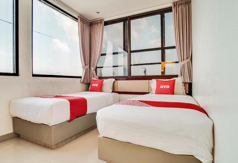 Sans Hotel Liv Ancol By Reddoorz