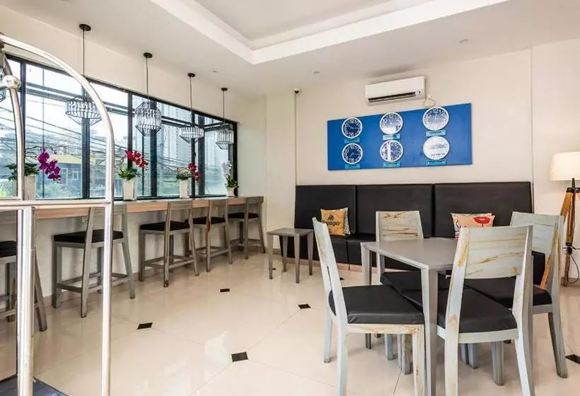Sans Hotel Liv Ancol By Reddoorz