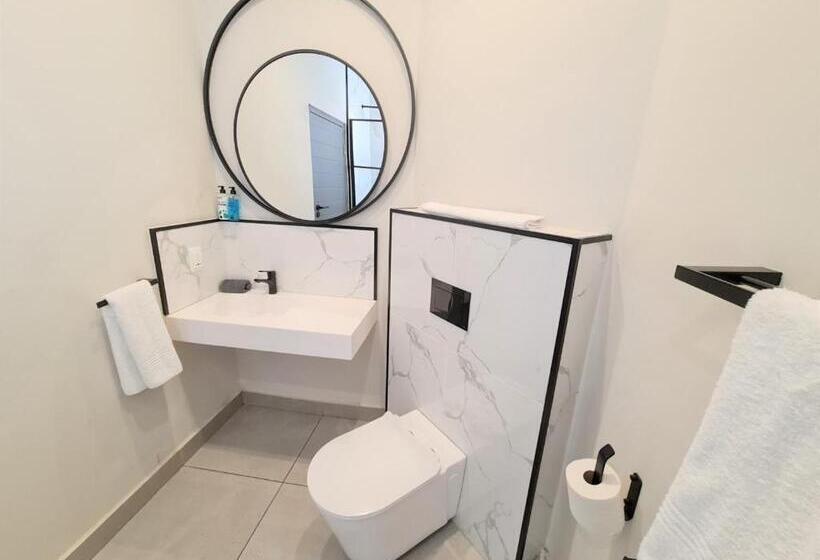 Mint Hotel 84 On Katherine