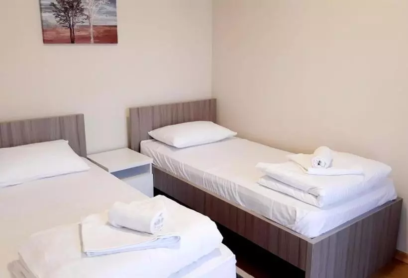 پانسیون Pilon Apartments