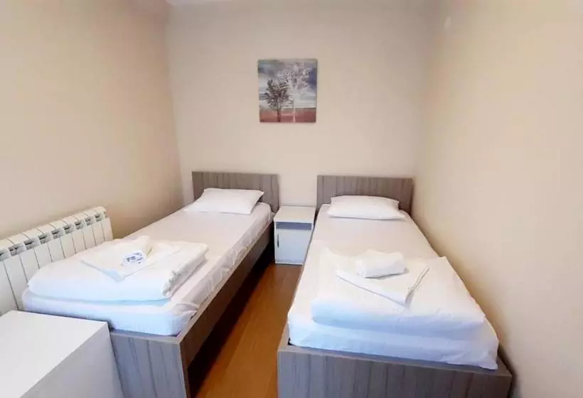 پانسیون Pilon Apartments