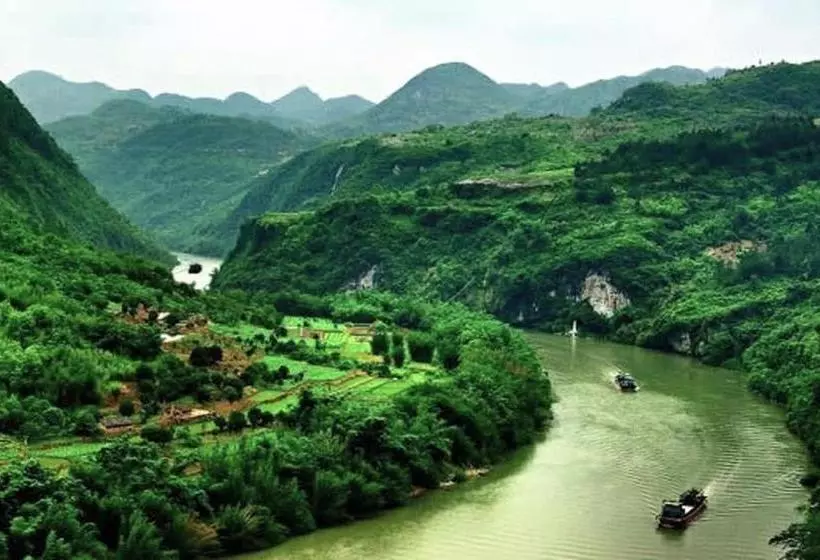 Hotelli 7days Inn Qingyuan Lianzhou Beihu Road