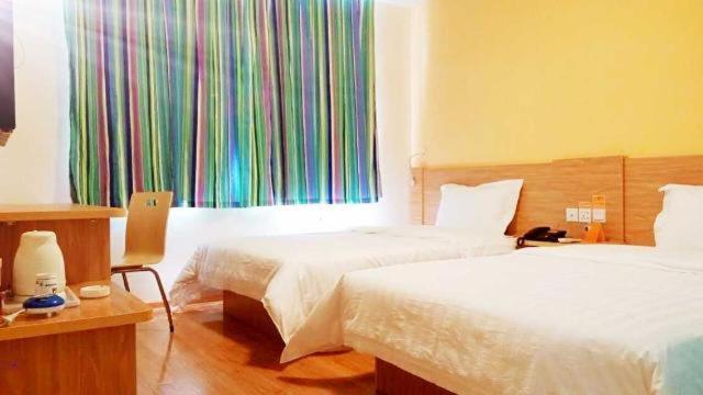 ホテル 7days Inn Shangqiu Democratic Road Wal Mart