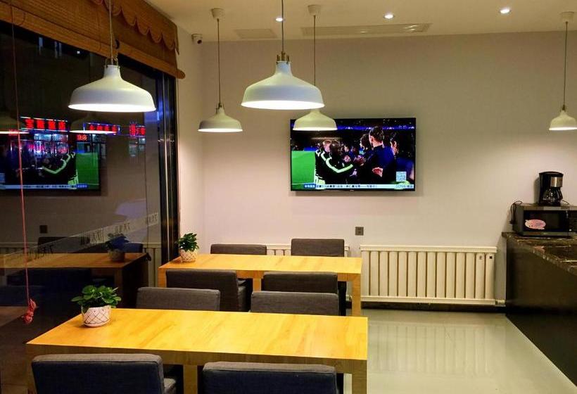 Hotel 7days Premium Dalian Development Zone Wucaicheng Rail Station