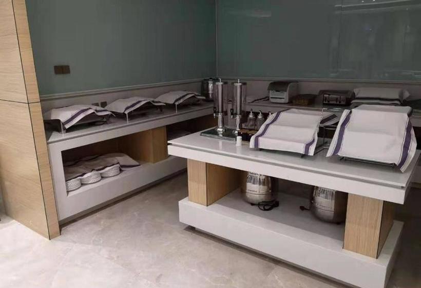 Lavande Hotels· Beijing Jiuxianqiao Dongfeng South Road