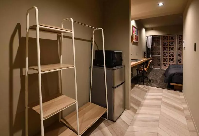 Hotelli Pink Hibiscus