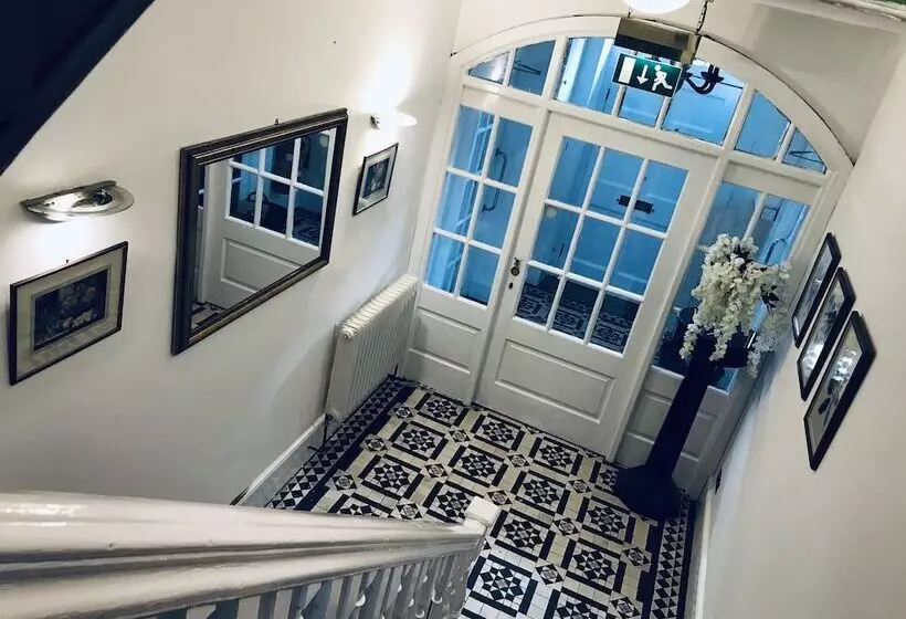 Hotelli The Silk House