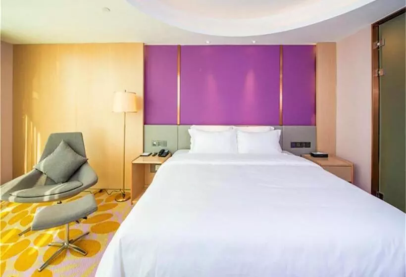 Lavande Hotel Jiangmen Golf Club