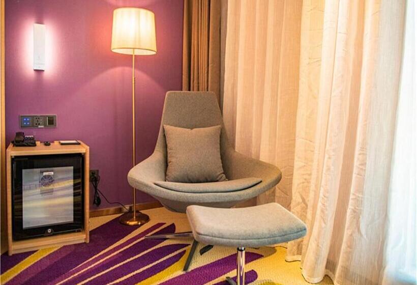 Lavande Hotel Jiangmen Golf Club