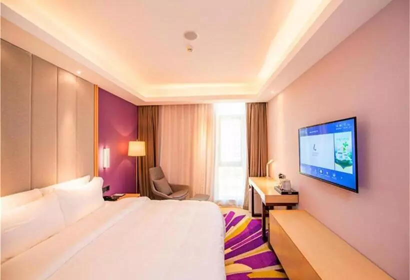 Lavande Hotel Jiangmen Golf Club