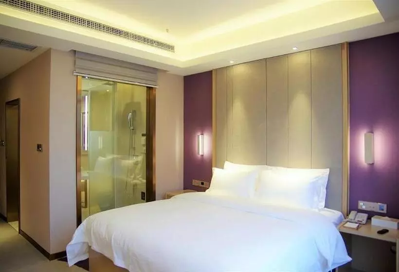 Lavande Hotel Neijiang High Speed Railway Station Peace Plaza