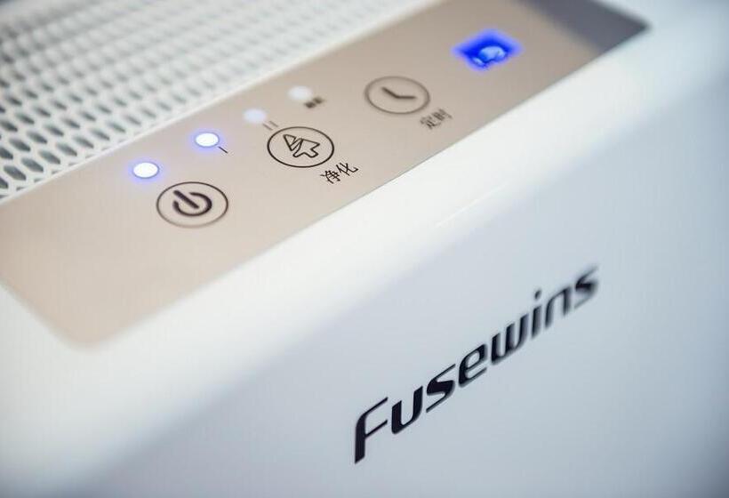 Lavande Hotel Neijiang High Speed Railway Station Peace Plaza