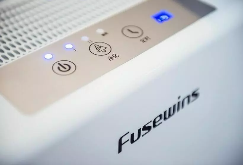 Lavande Hotel Neijiang High Speed Railway Station Peace Plaza