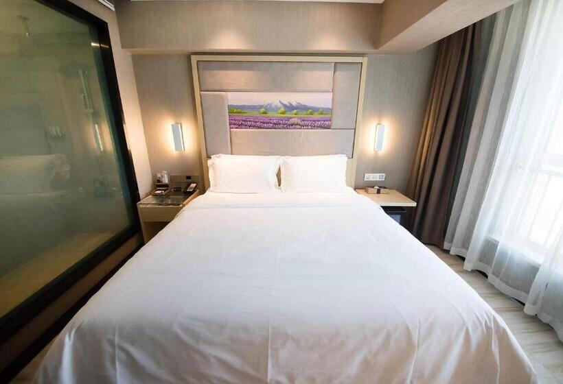 Lavande Hotel Urumqi High Speed Railway Wanda Plaza
