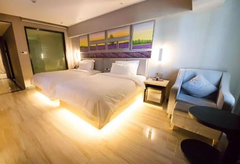 Lavande Hotel Urumqi High Speed Railway Wanda Plaza