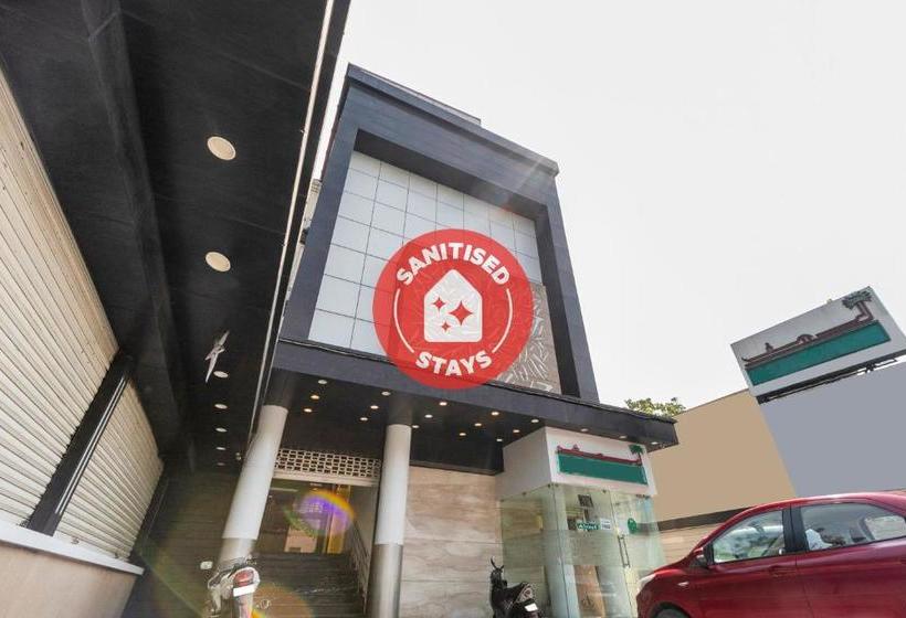 Hotel Collection O 71607 Apple Valley Inn