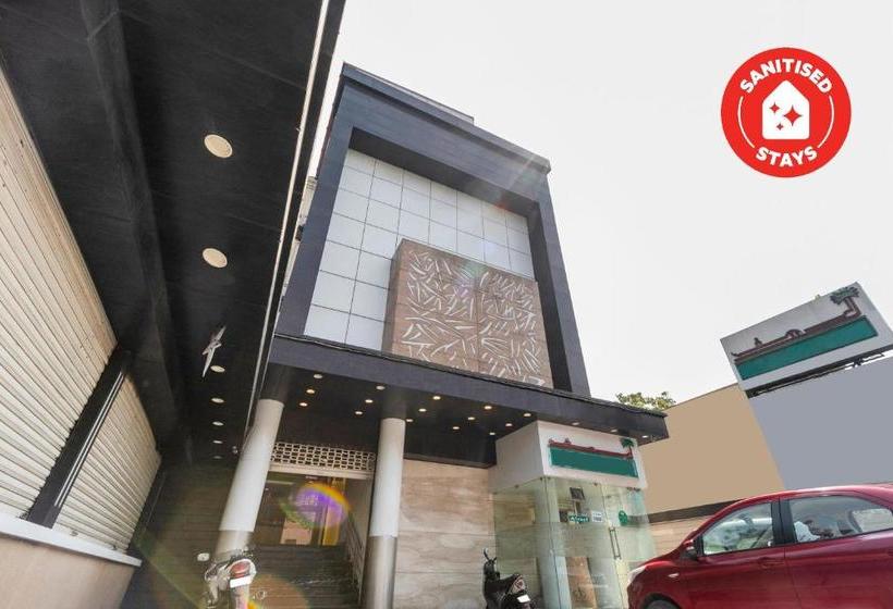 Hotel Collection O 71607 Apple Valley Inn