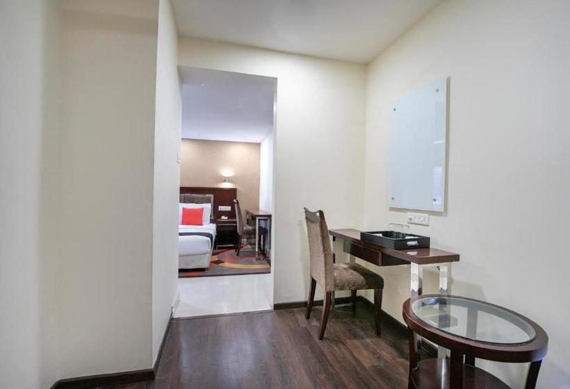 Hotel Collection O 71607 Apple Valley Inn