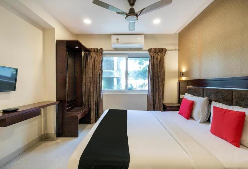 Hotel Collection O 71607 Apple Valley Inn