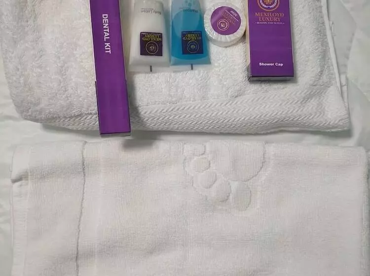 ホテル Mexiloyd Luxury Rooms & Suites