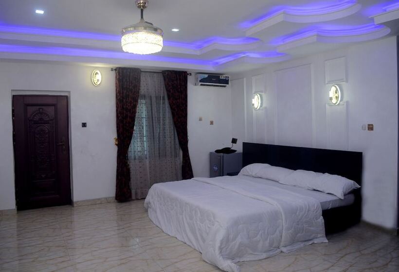 هتل Mexiloyd Luxury Rooms & Suites