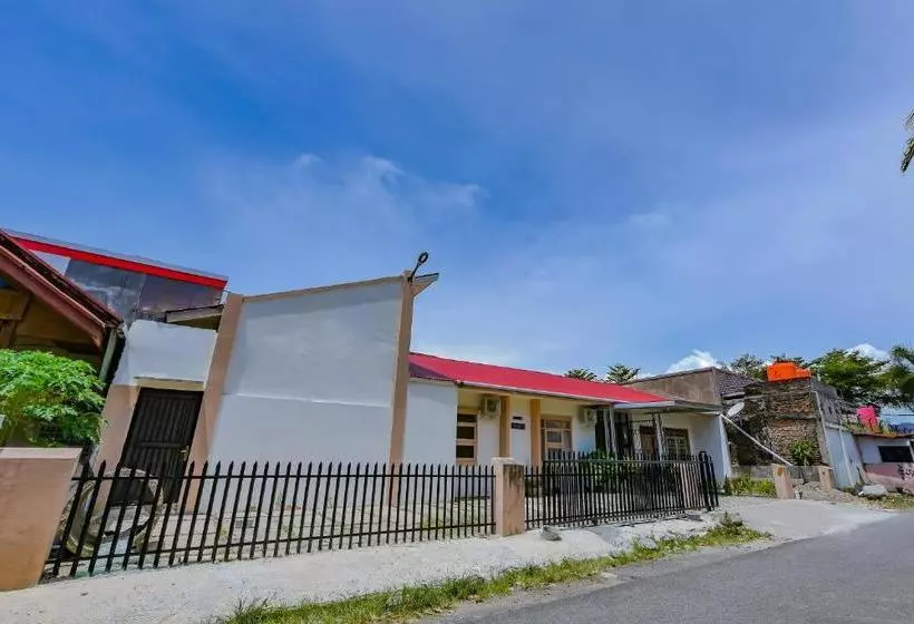 ホテル Oyo 3315 Tanjung Residence Syariah