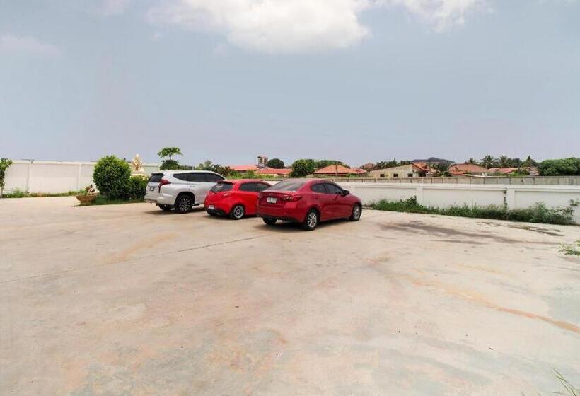 هتل Oyo 622 Sixsense