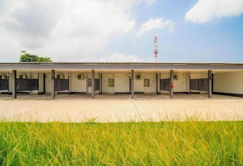 هتل Oyo 622 Sixsense