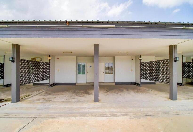 هتل Oyo 622 Sixsense