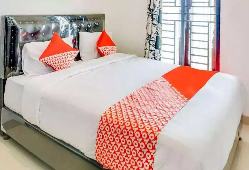 Hotelli Reddoorz Syariah At Galliano Homestay Bukittinggi