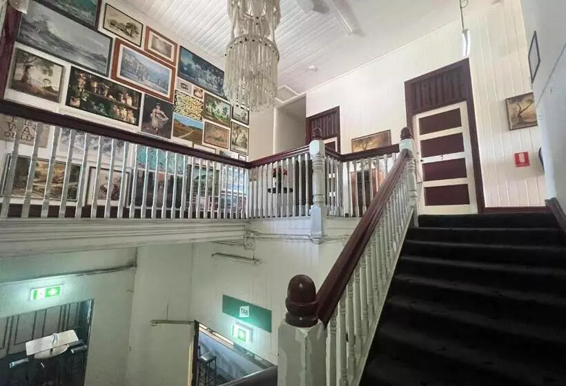 Hotelli The Australian