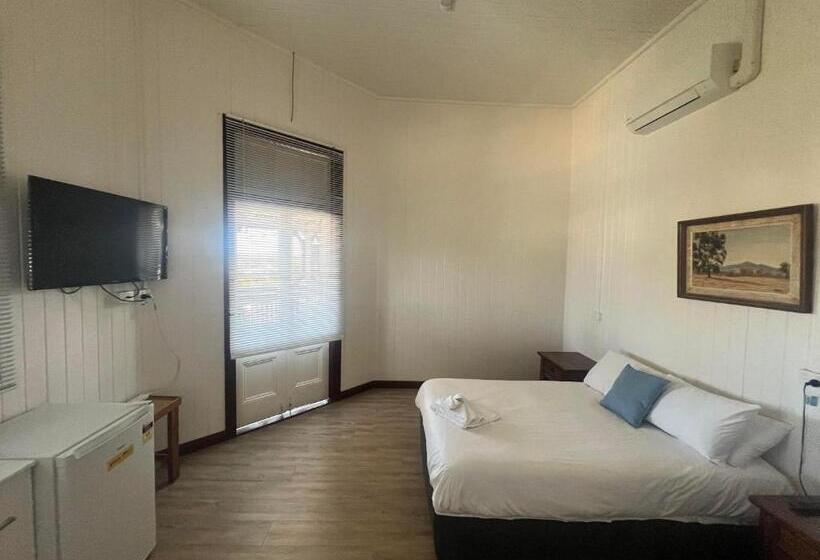 ホテル The Australian