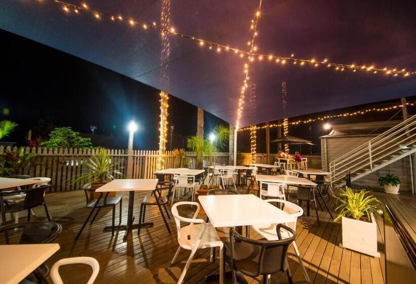 ホテル The Australian