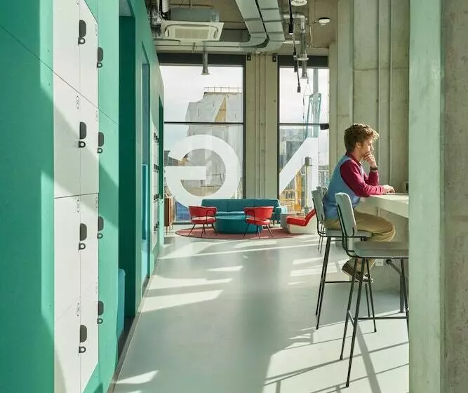 Hotelli The Social Hub Delft