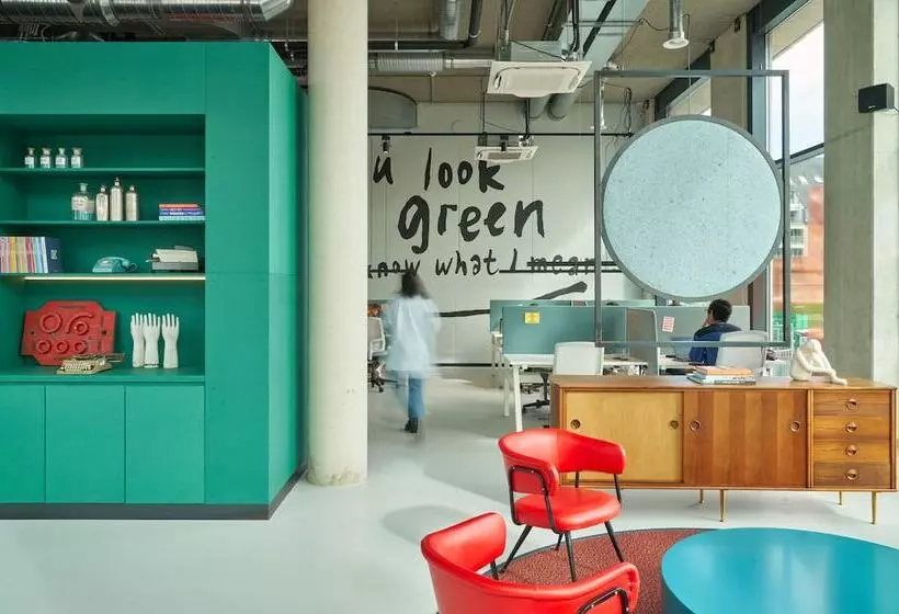 Hotelli The Social Hub Delft