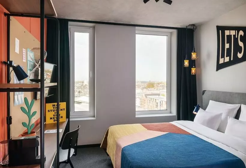 Hotelli The Social Hub Delft