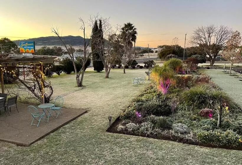 モーテル Quirindi Sunflower Motor Inn