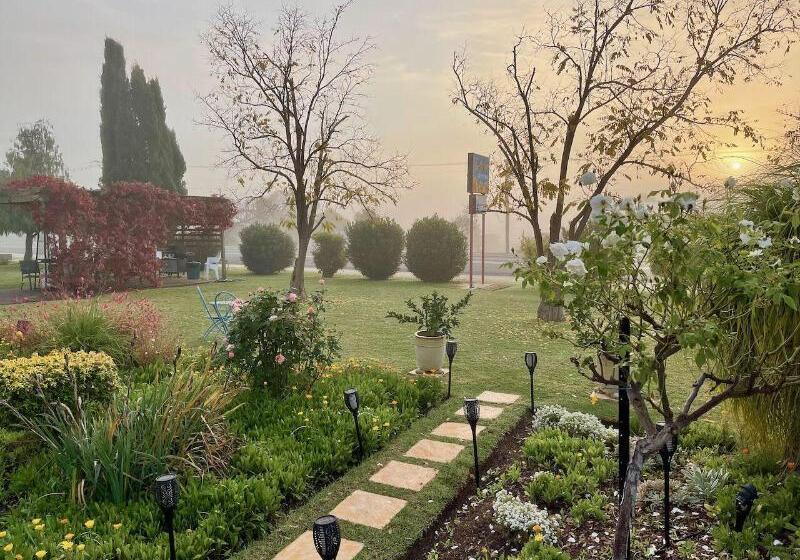 Мотель Quirindi Sunflower Motor Inn