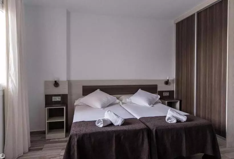 Majatalo Meson Hostal La Cabana