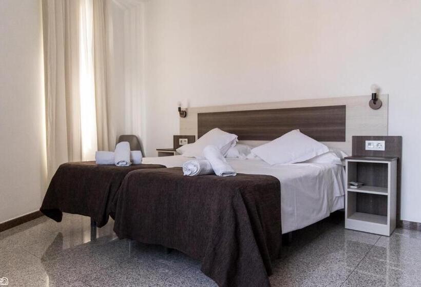 Majatalo Meson Hostal La Cabana