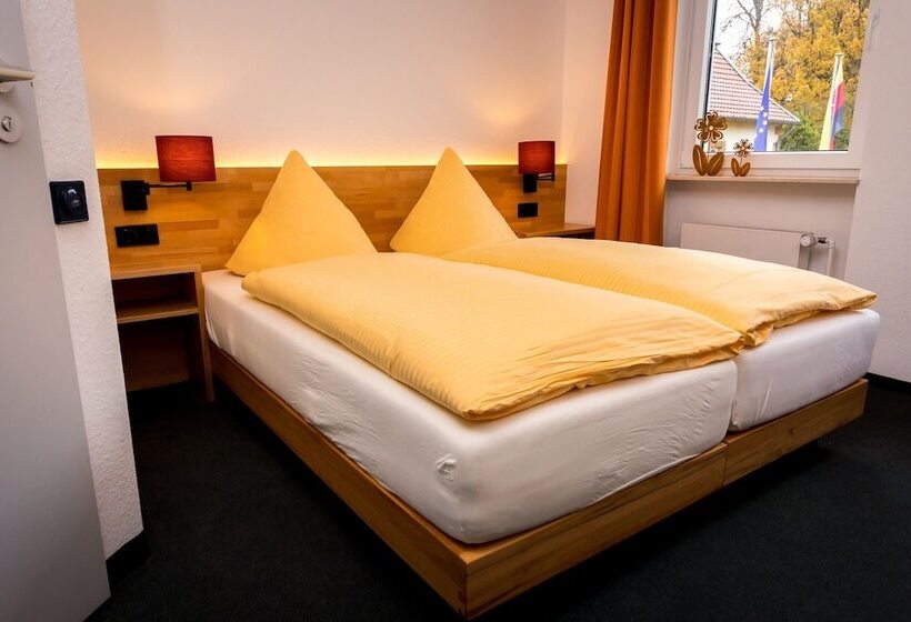 Wohlfühlhotel Im Schlosspark Self Checkin