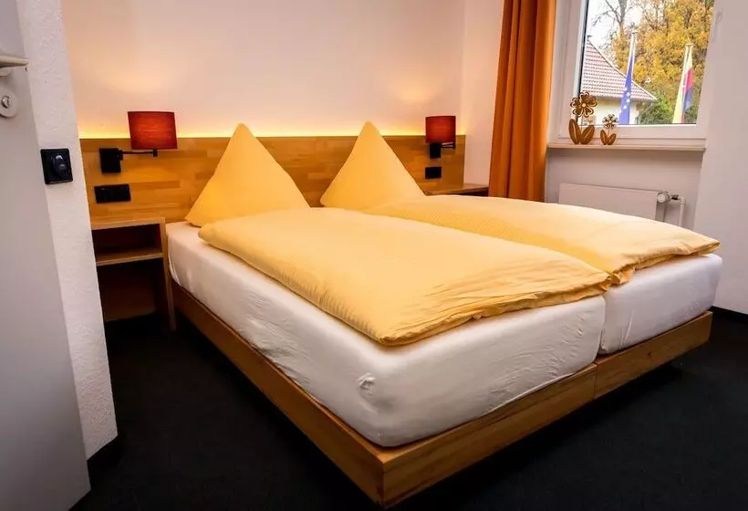 Wohlfühlhotel Im Schlosspark   Self Checkin