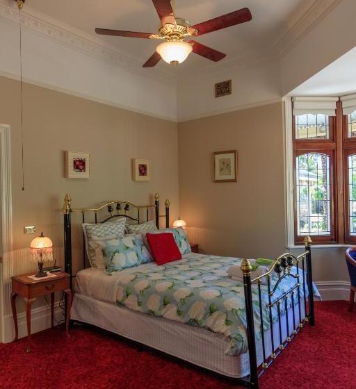 住宿加早餐 The Oaks Lilydale Accommodation