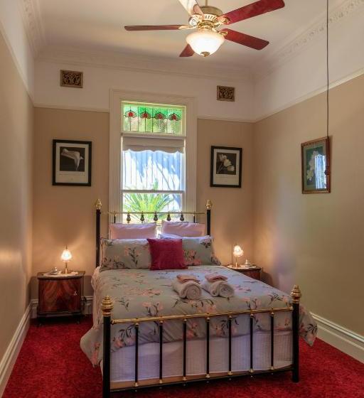 住宿加早餐 The Oaks Lilydale Accommodation