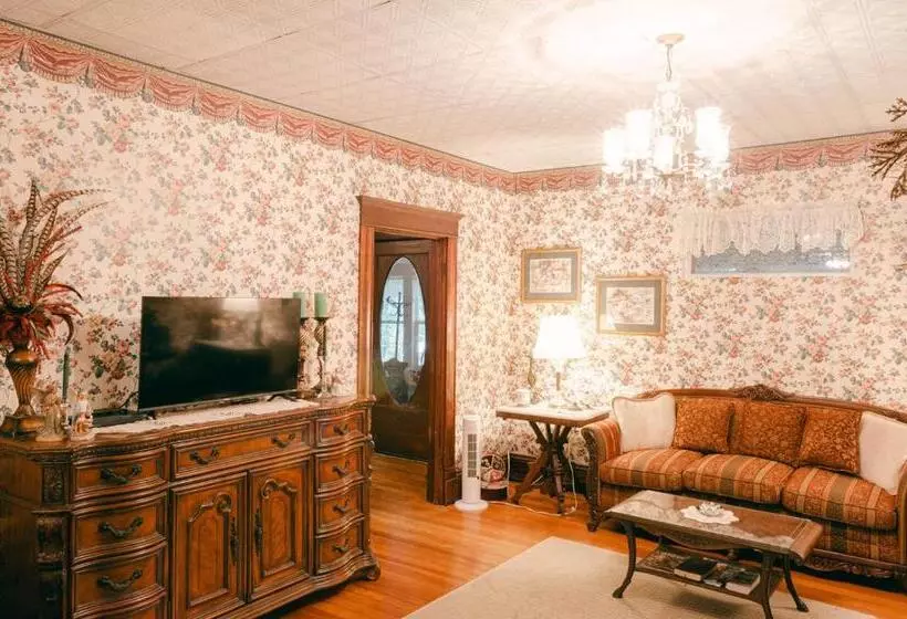 Aamiaismajoitus (B&B) The Wolf Manor