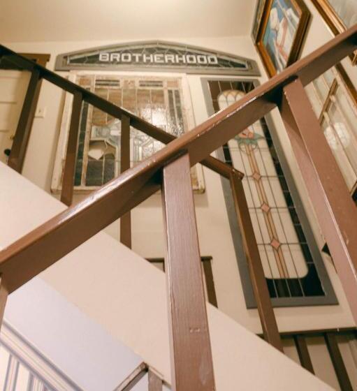 住宿加早餐  The Wolf Manor