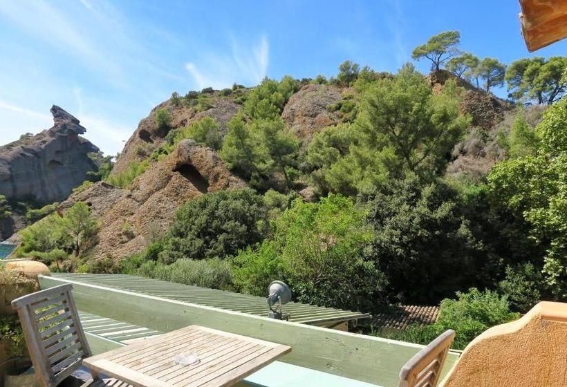 هتل La Calanque De Figuerolles