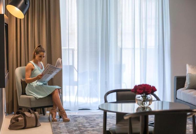 Отель Skye Suites Sydney